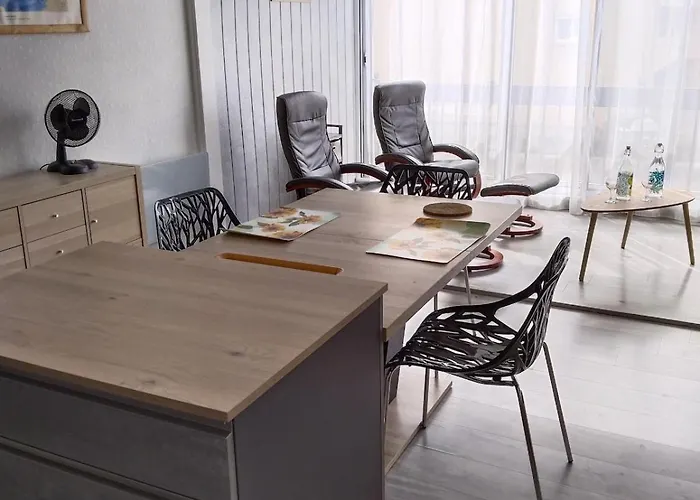 Grand T2 Cosy Classe 3 Etoiles Proche Des Plages Apartament *